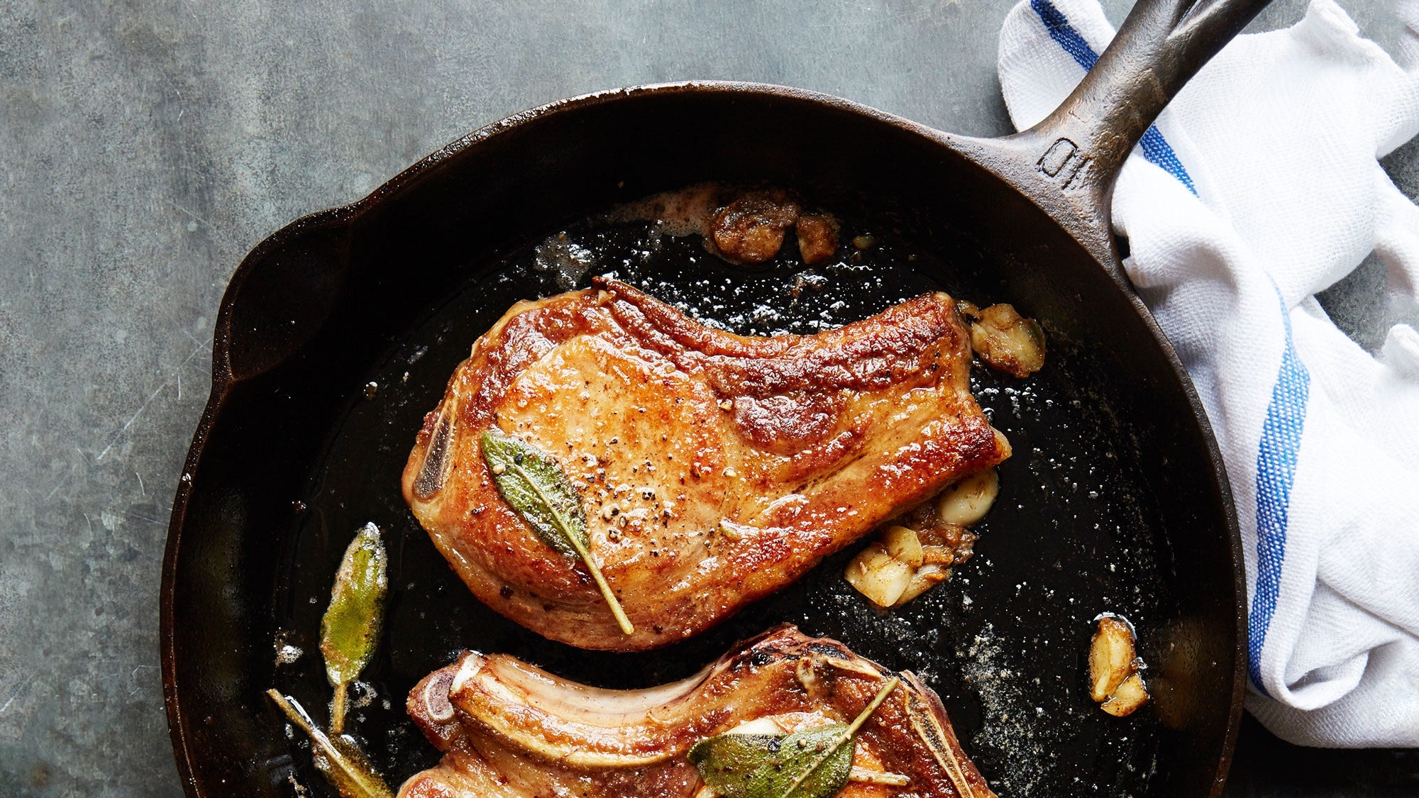 Cast-Iron Skillet Pork Chops