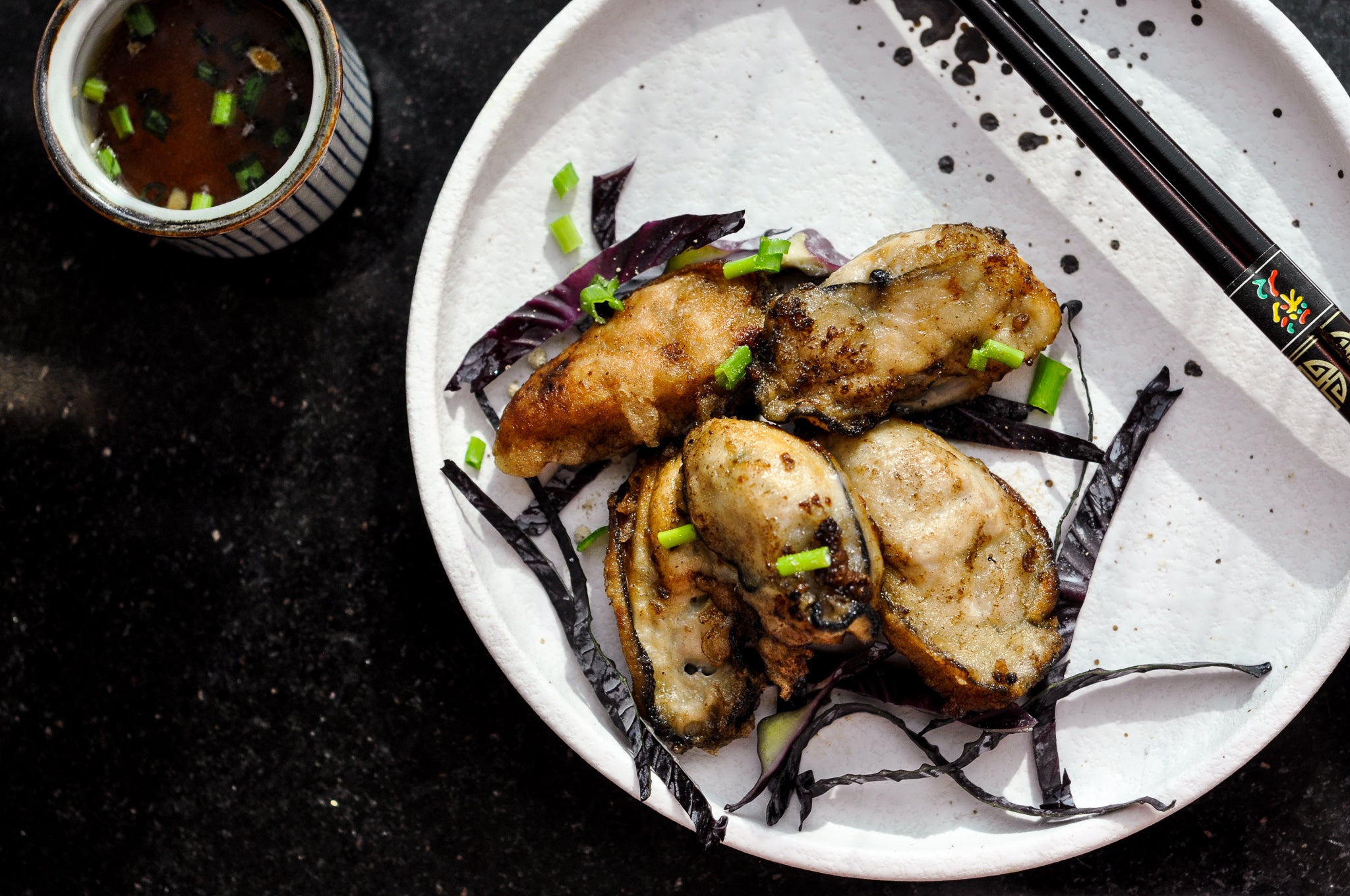 Crispy fried oysters with gomen tsuyu