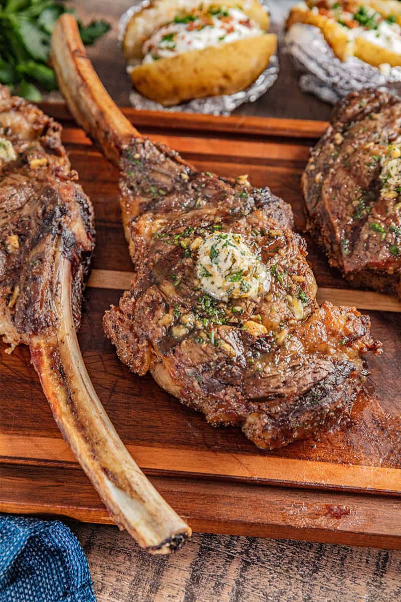 How to Cook the Perfect Tomahawk Steak