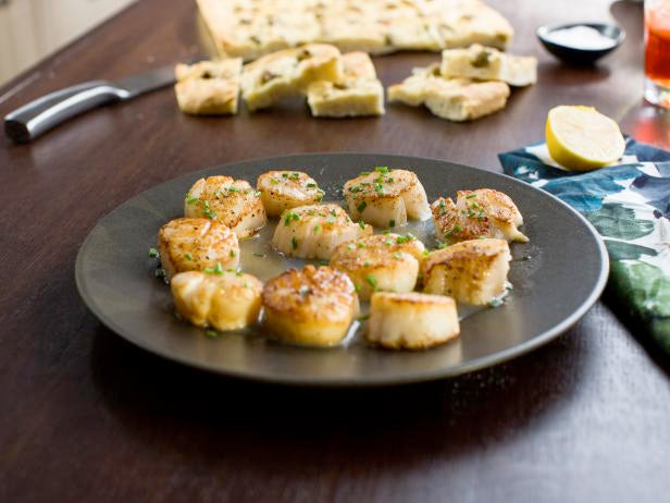 Lemon Buttered Seared Scallops