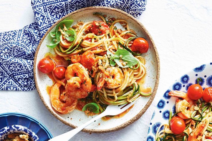 Quick Garlic and Chilli Prawn Zoodles