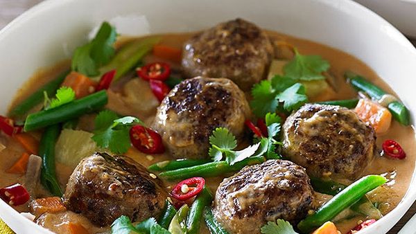 Red Thai Beef Meatball Curry