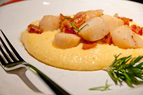 Rosemary Scallops and Grits