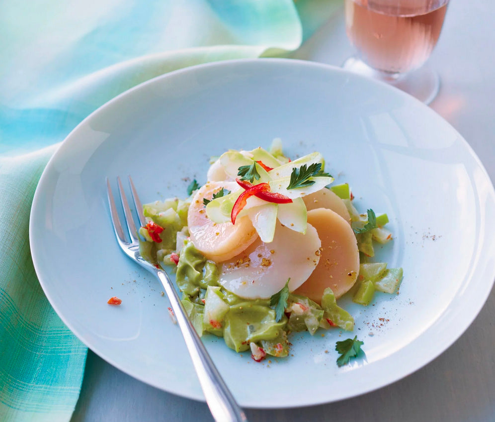 Scallop Rosettes with Avocado and Creamed Tandoori Chayote
