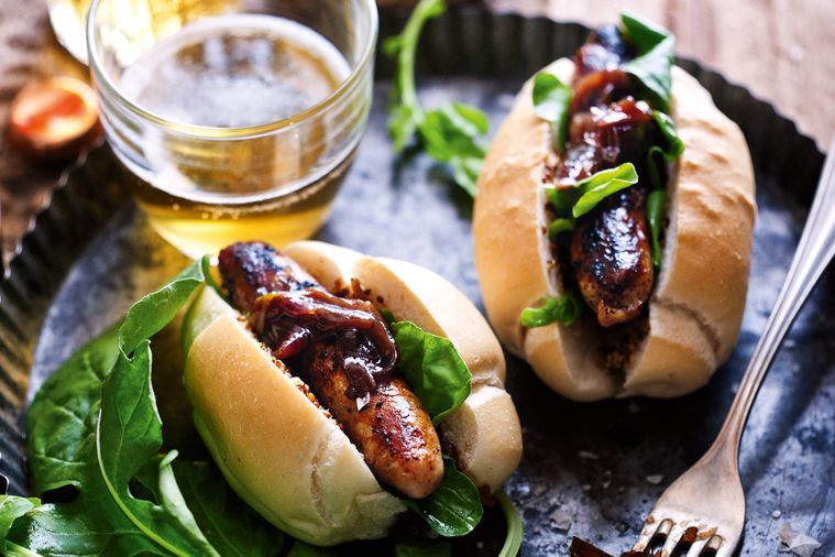 Snags with Onions Cooked in Beer